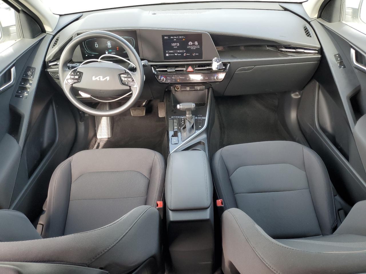 2025 KIA Niro