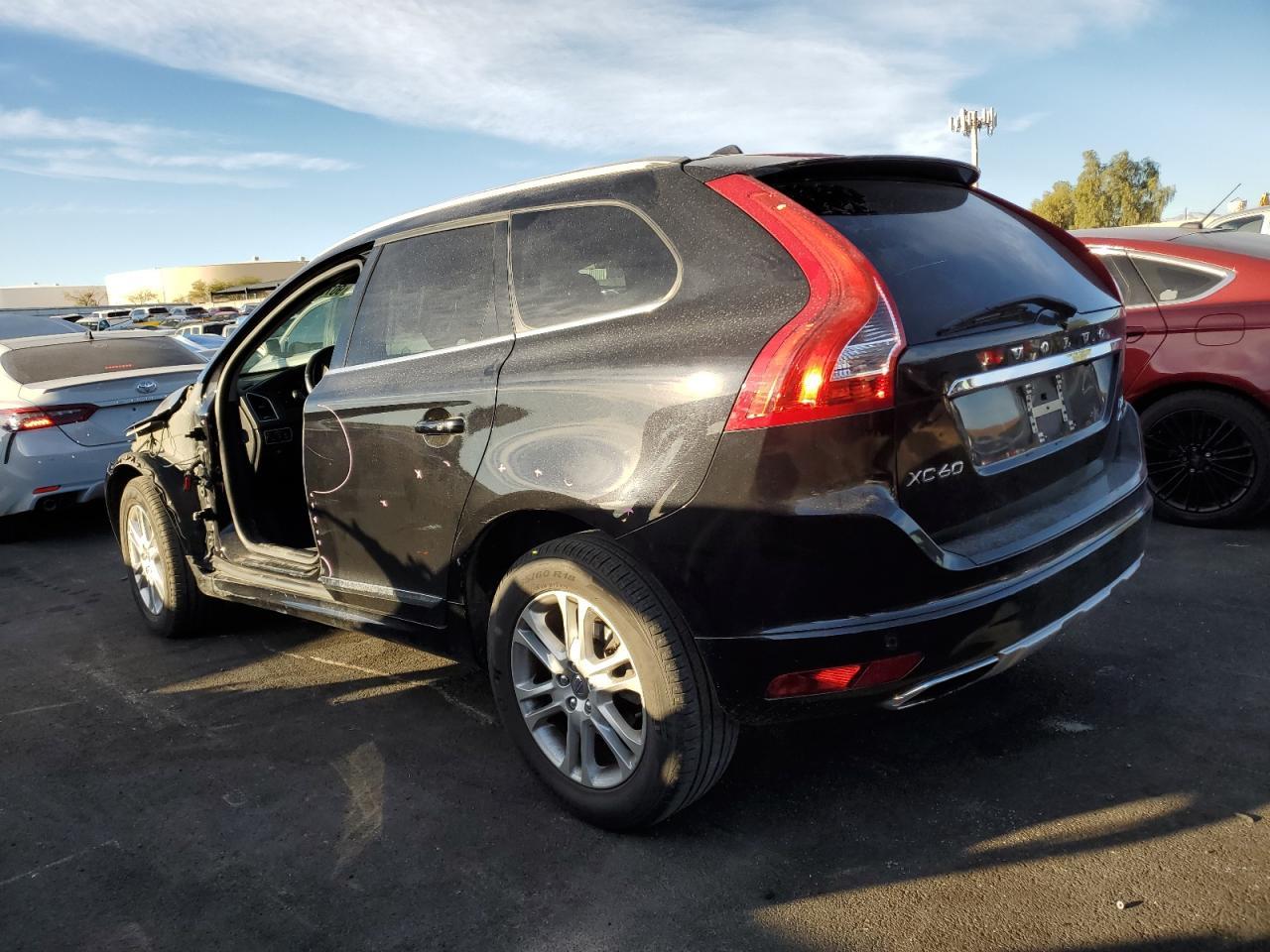 2015 VOLVO XC60