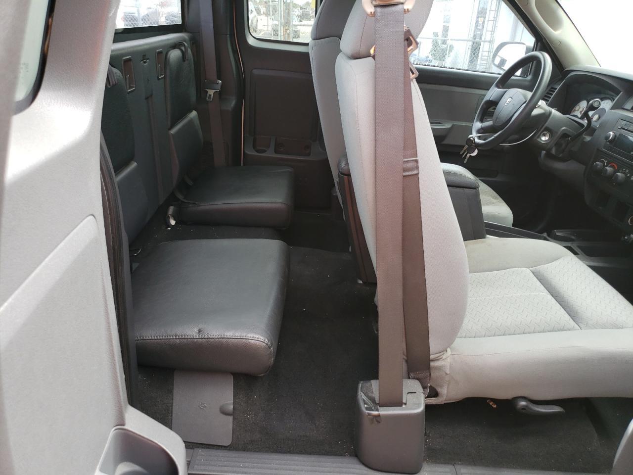 2009 DODGE Dakota