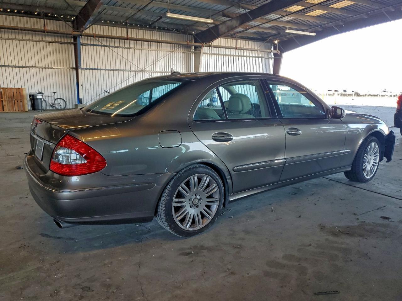 2008 MERCEDES-BENZ E-Class