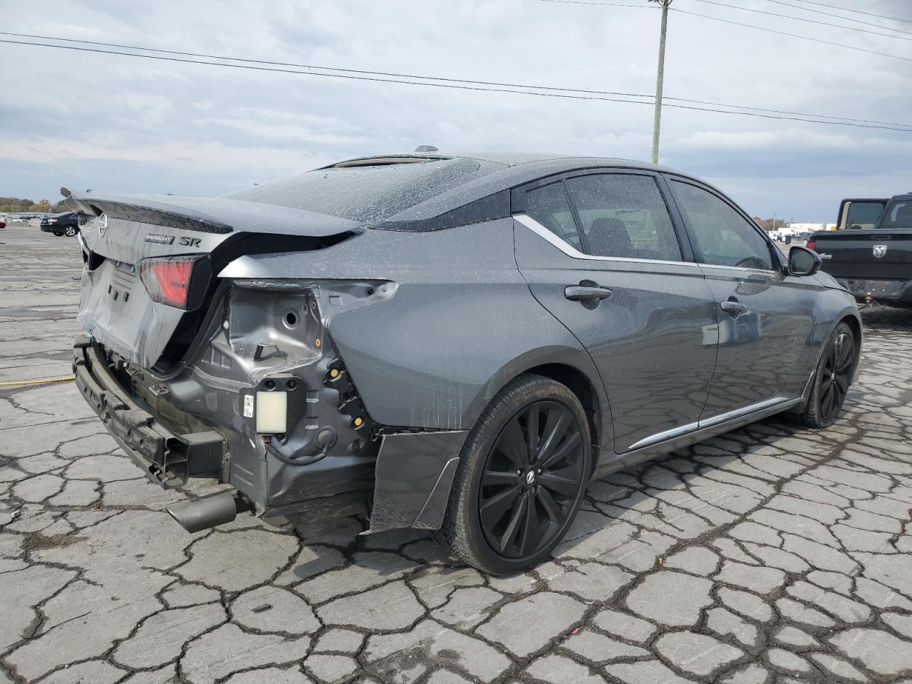 2022 NISSAN ALTIMA