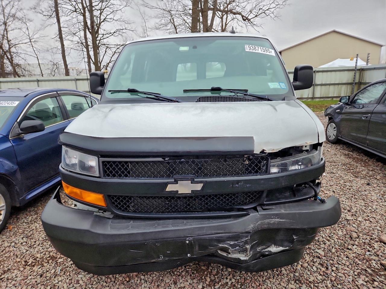 2018 CHEVROLET Express 3500