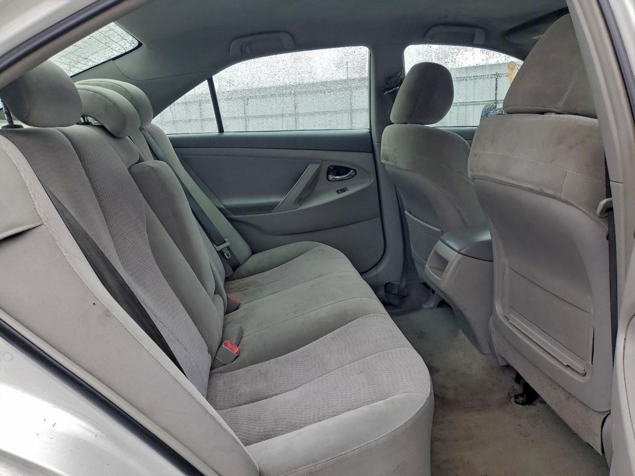 2011 TOYOTA CAMRY
