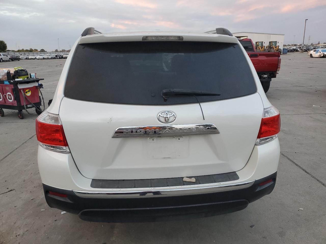 2013 TOYOTA HIGHLANDER