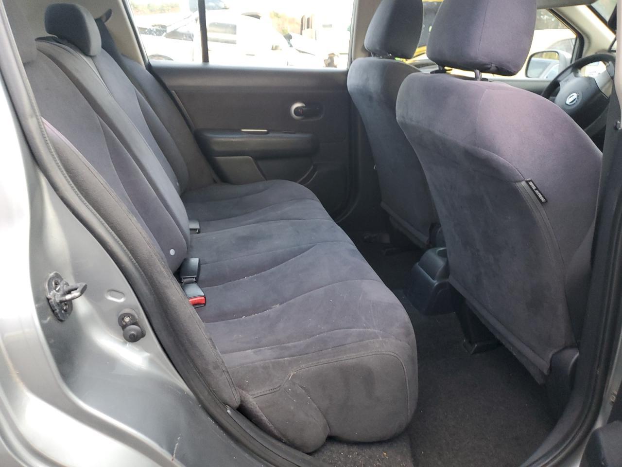 2009 NISSAN VERSA