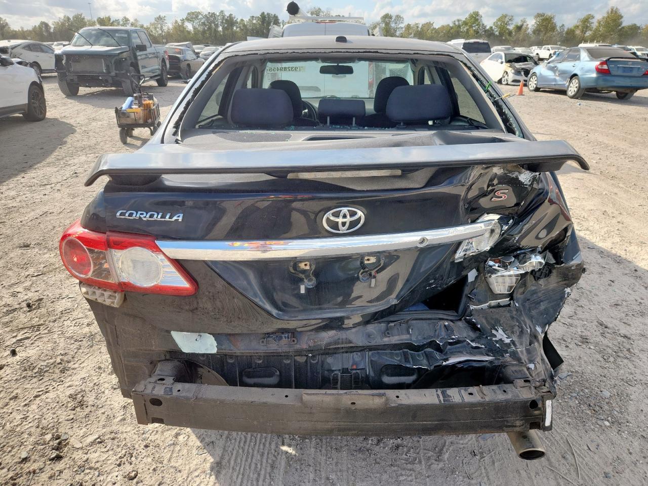 2013 TOYOTA COROLLA
