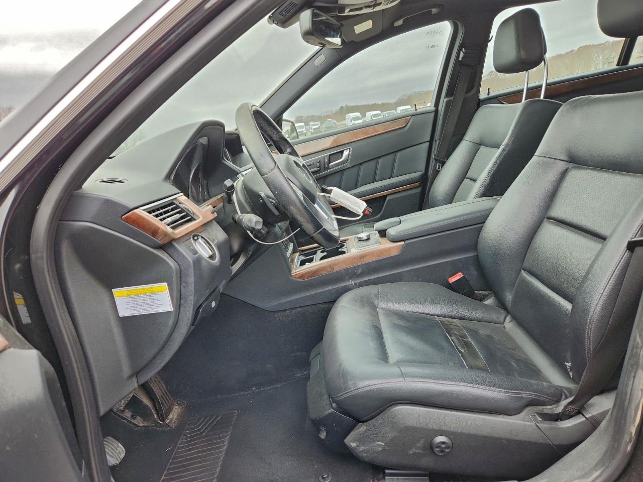 2013 MERCEDES-BENZ E-Class