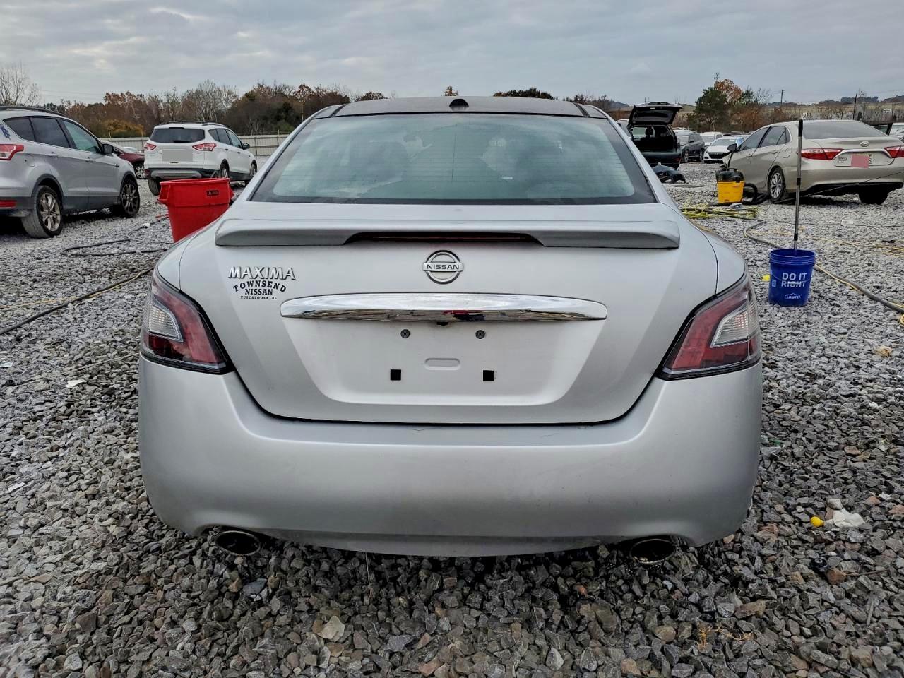 2012 NISSAN Maxima
