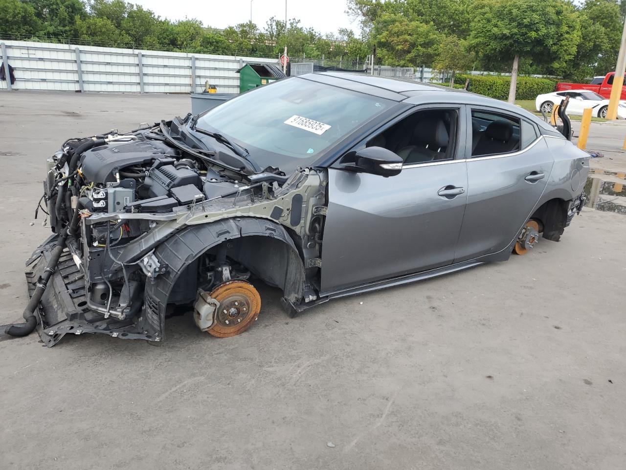 2021 NISSAN Maxima