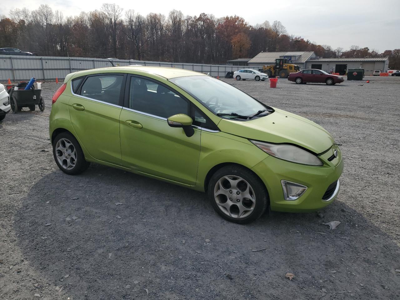 2011 FORD Fiesta