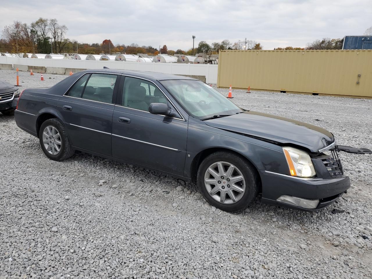 2010 CADILLAC DTS