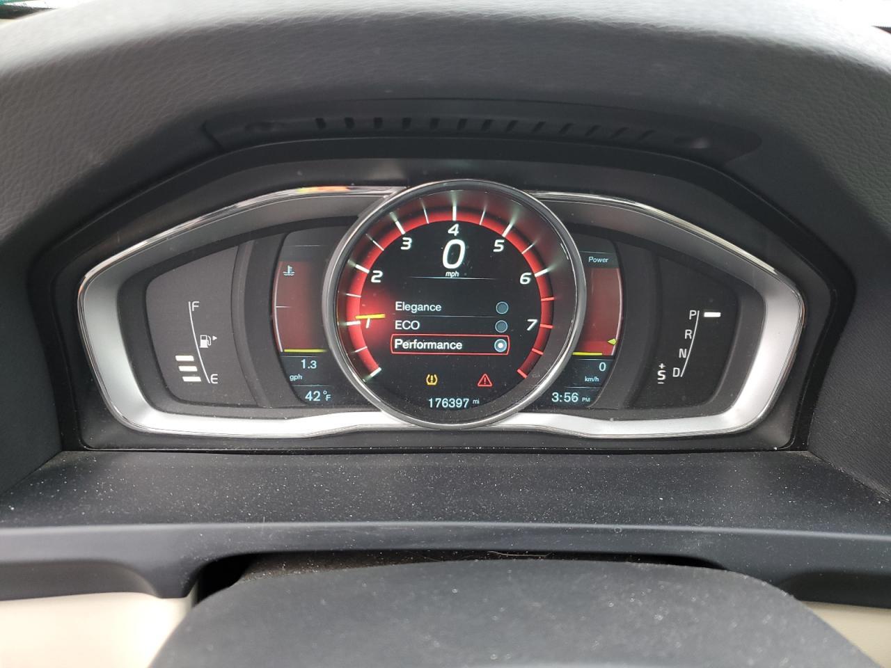 2014 VOLVO S60