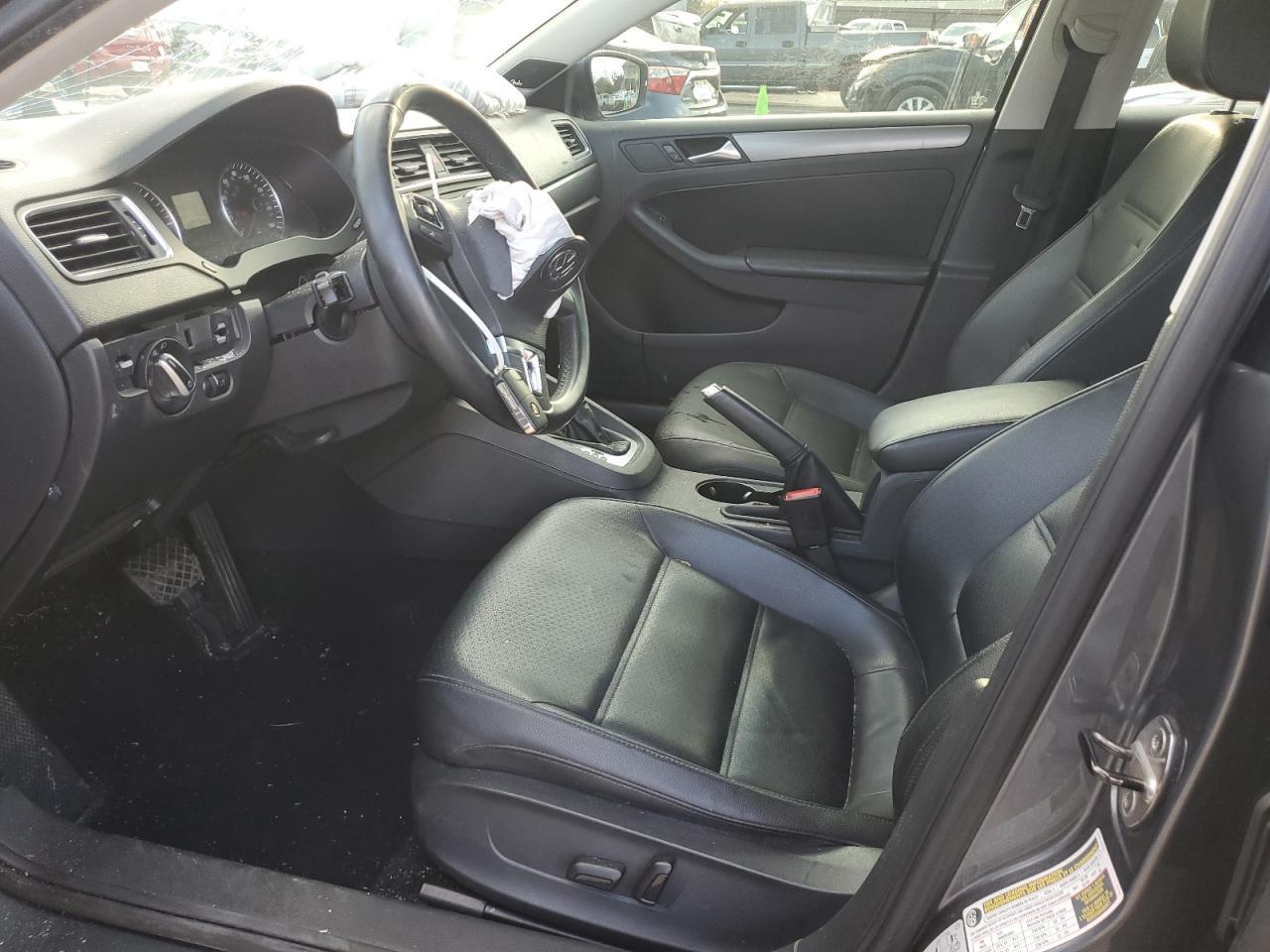 2013 VOLKSWAGEN JETTA