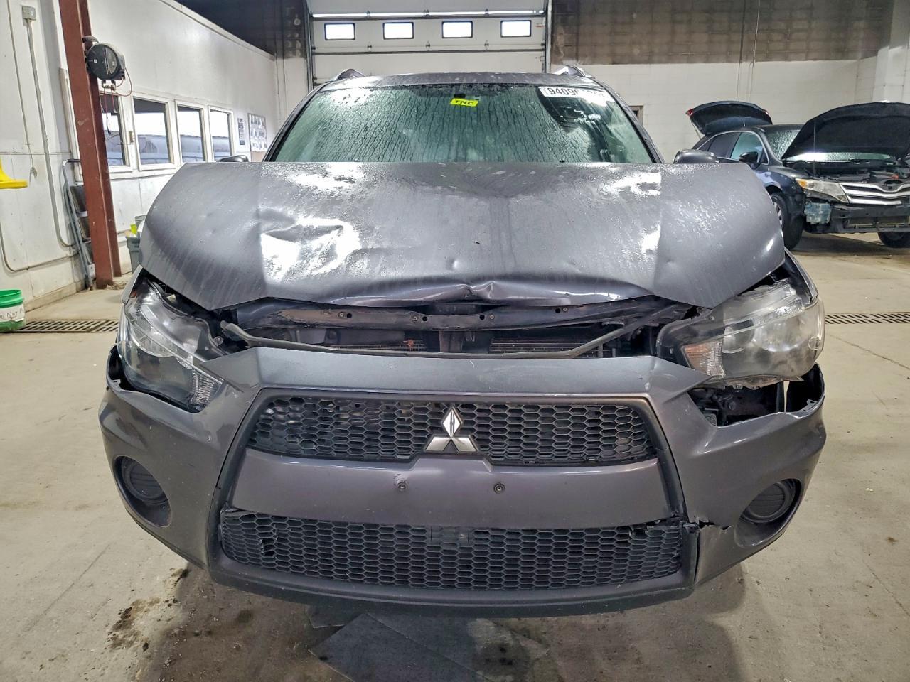 2010 MITSUBISHI outlander