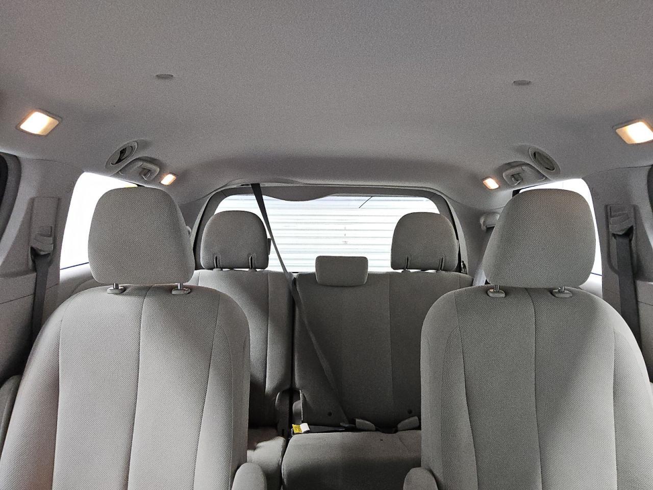 2014 TOYOTA SIENNA