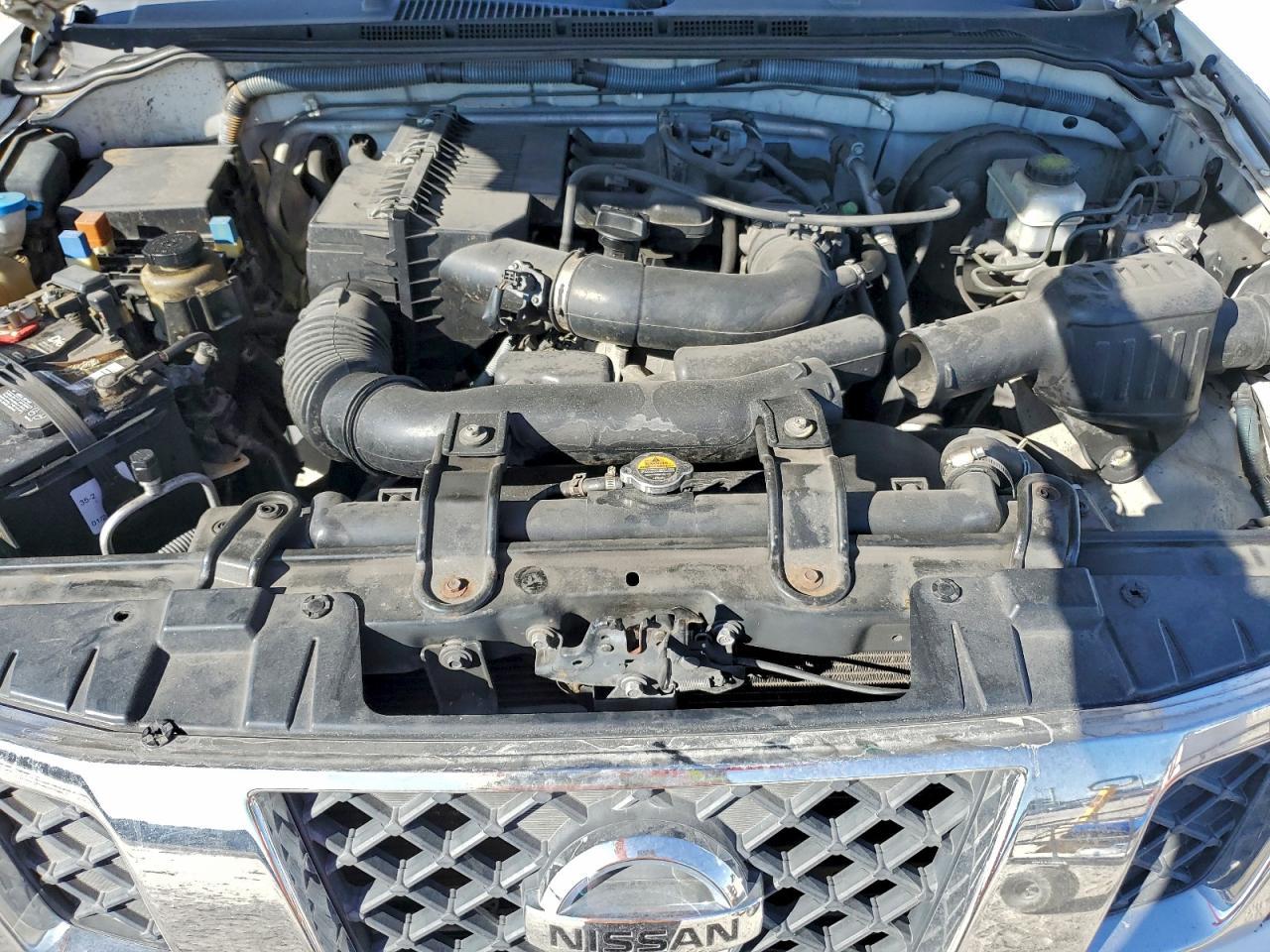 2012 NISSAN Frontier