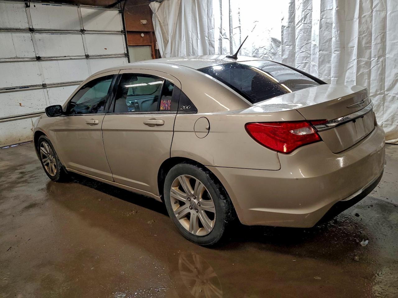 2013 CHRYSLER 200