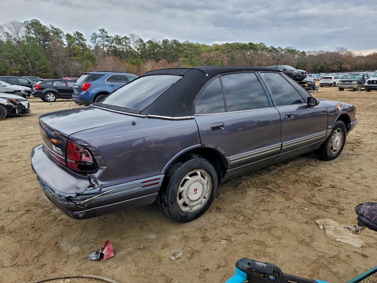 1995 OLDSMOBILE 88