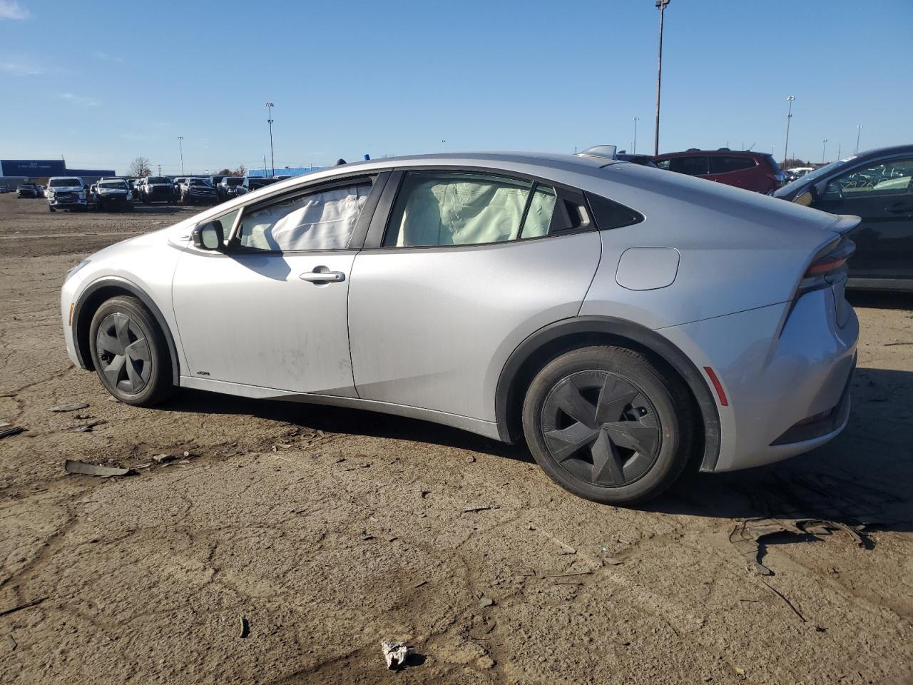 2025 TOYOTA PRIUS