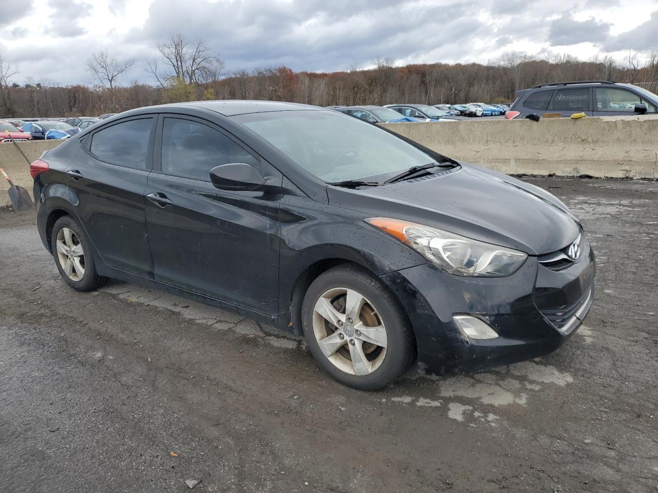 2012 HYUNDAI ELANTRA