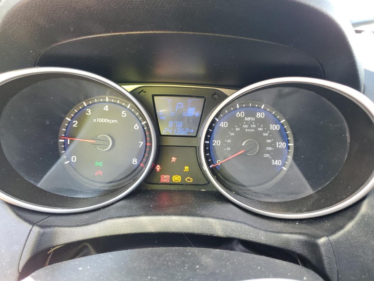 2010 HYUNDAI TUCSON