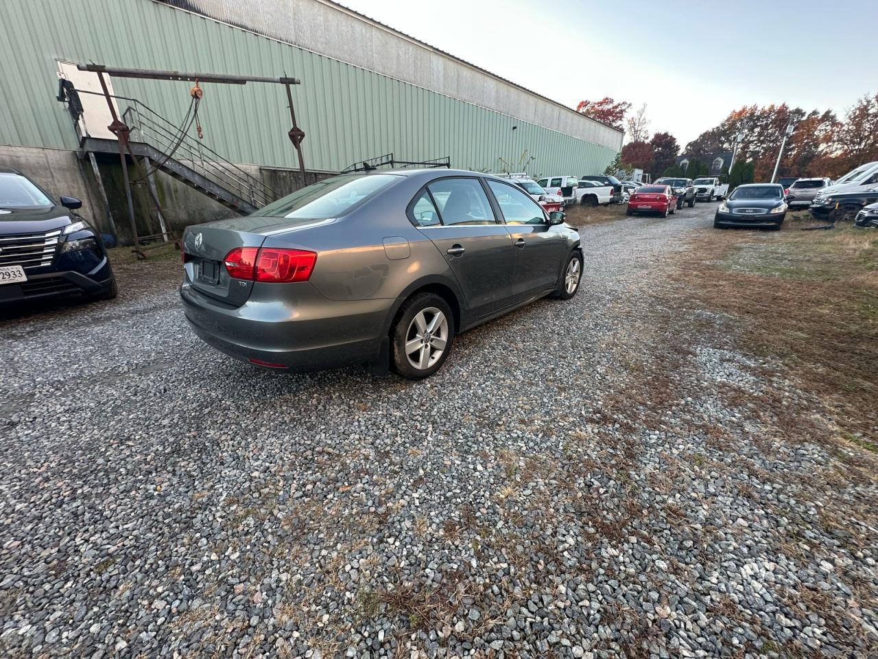 2012 VOLKSWAGEN JETTA