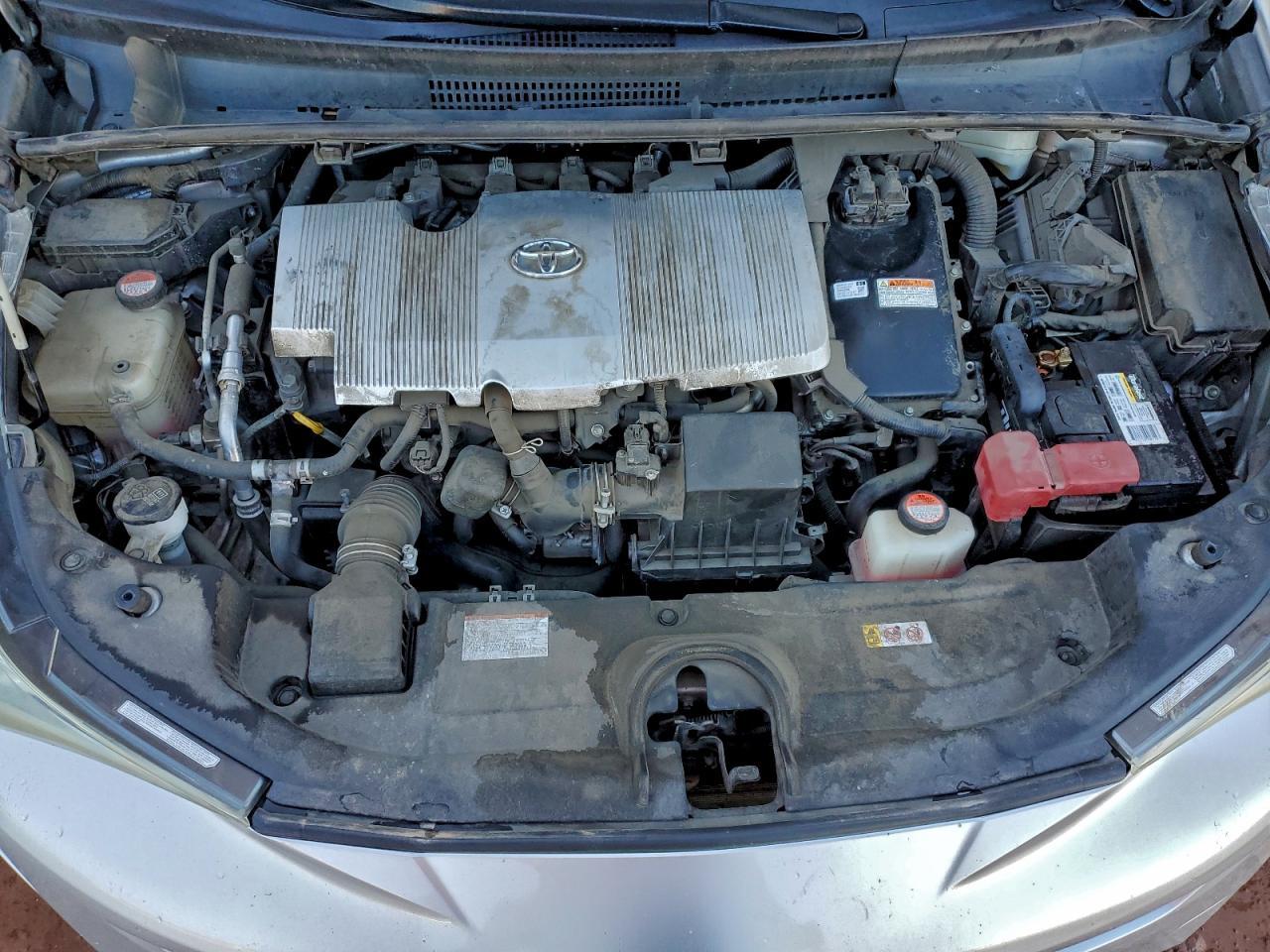2016 TOYOTA PRIUS