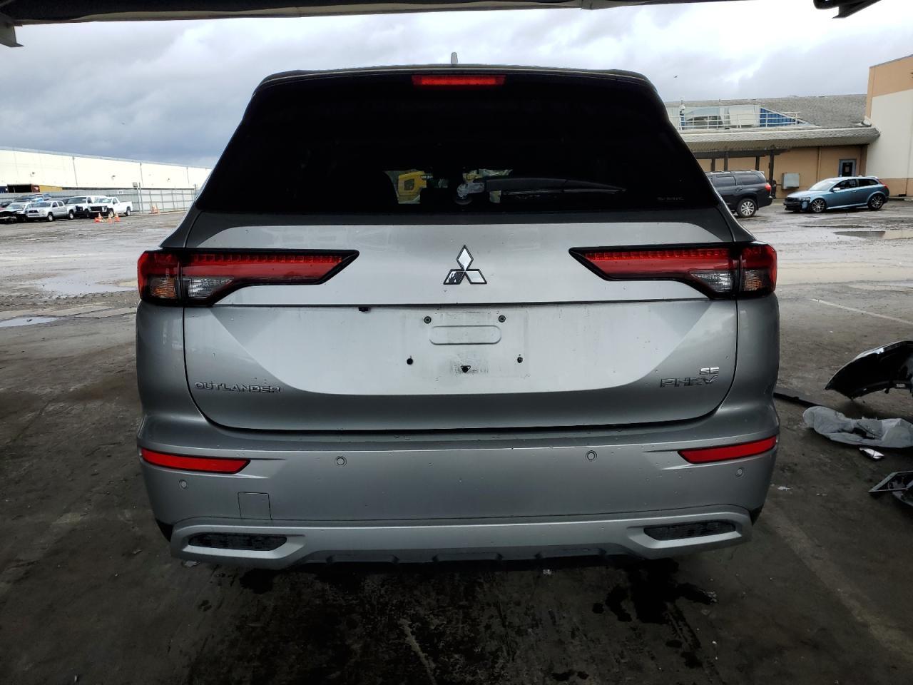 2023 MITSUBISHI outlander