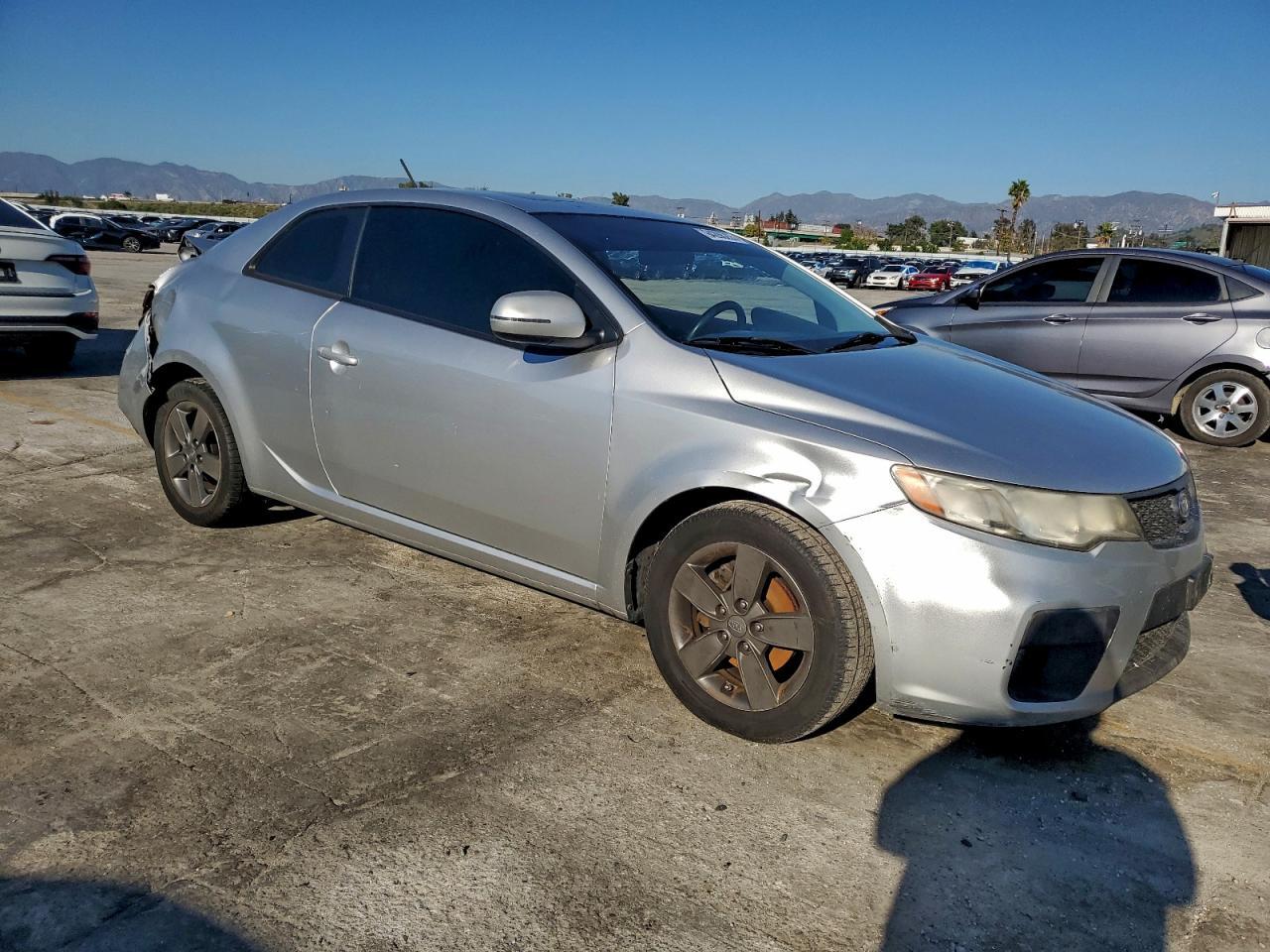 2011 KIA FORTE