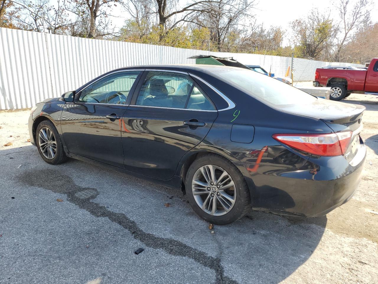 2016 TOYOTA CAMRY