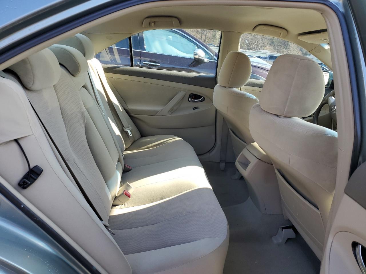 2011 TOYOTA CAMRY