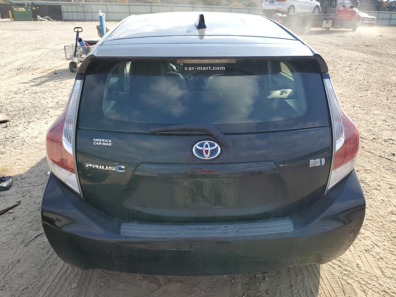 2016 TOYOTA Prius c