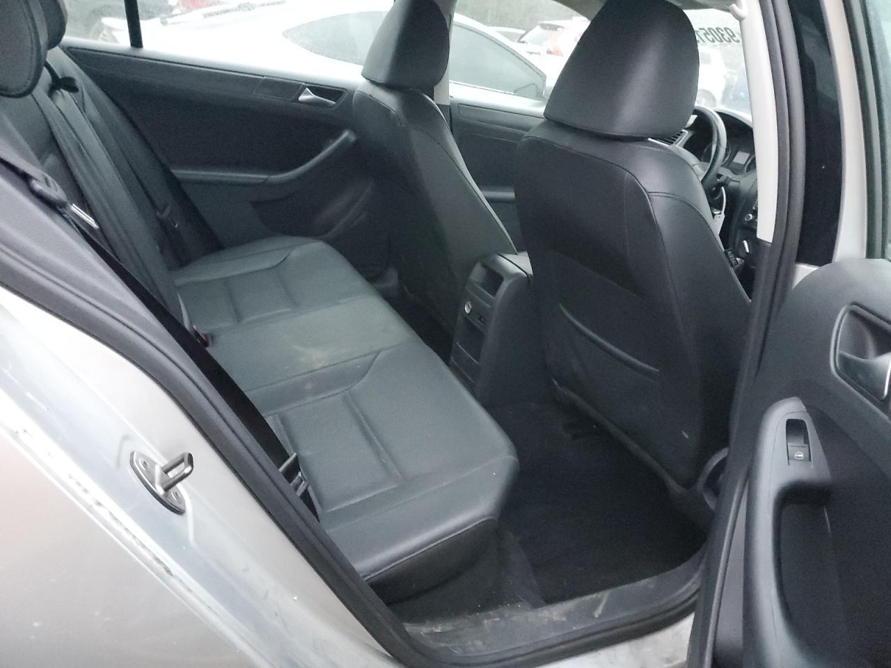 2012 VOLKSWAGEN JETTA