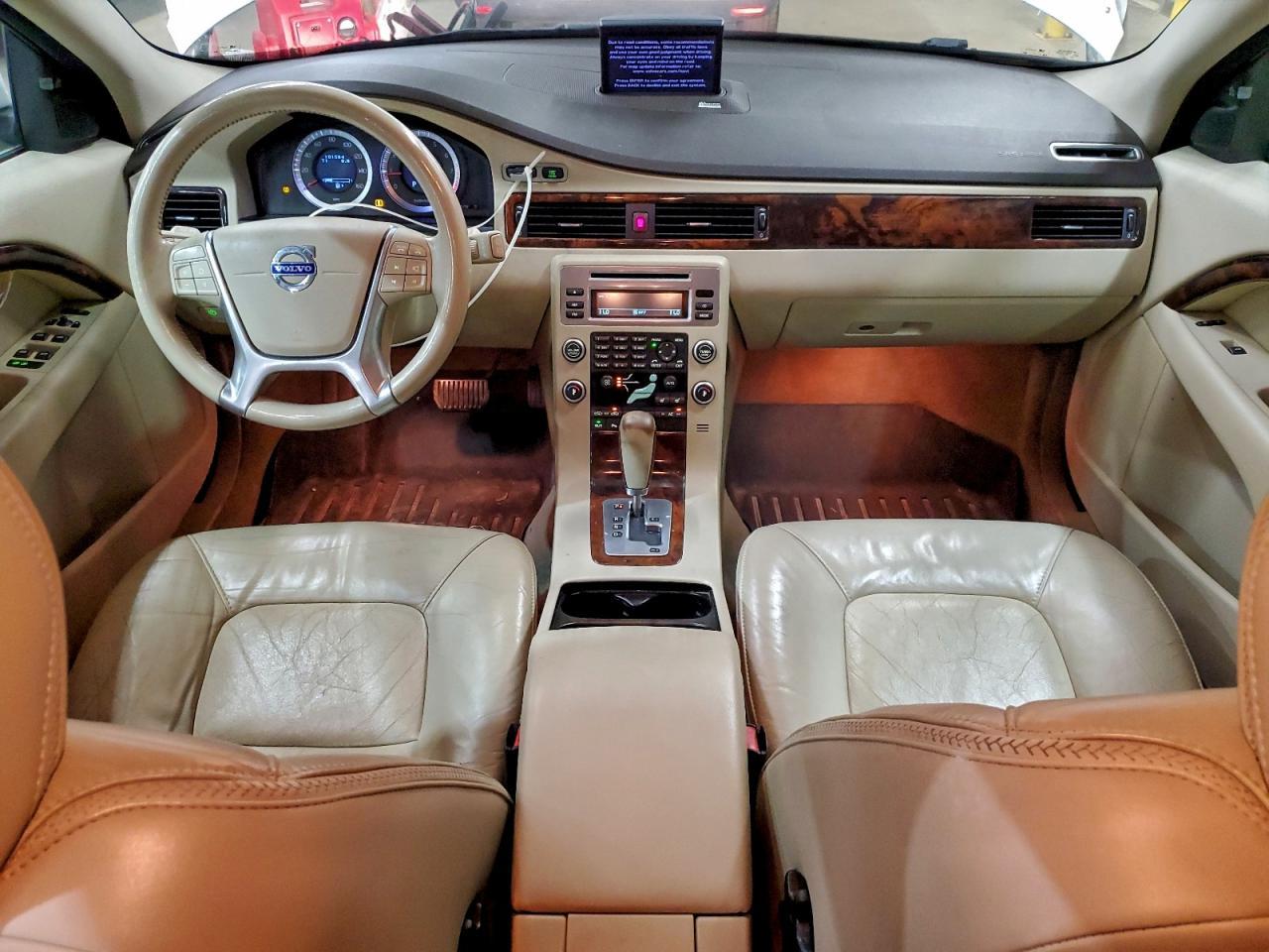 2010 VOLVO XC70