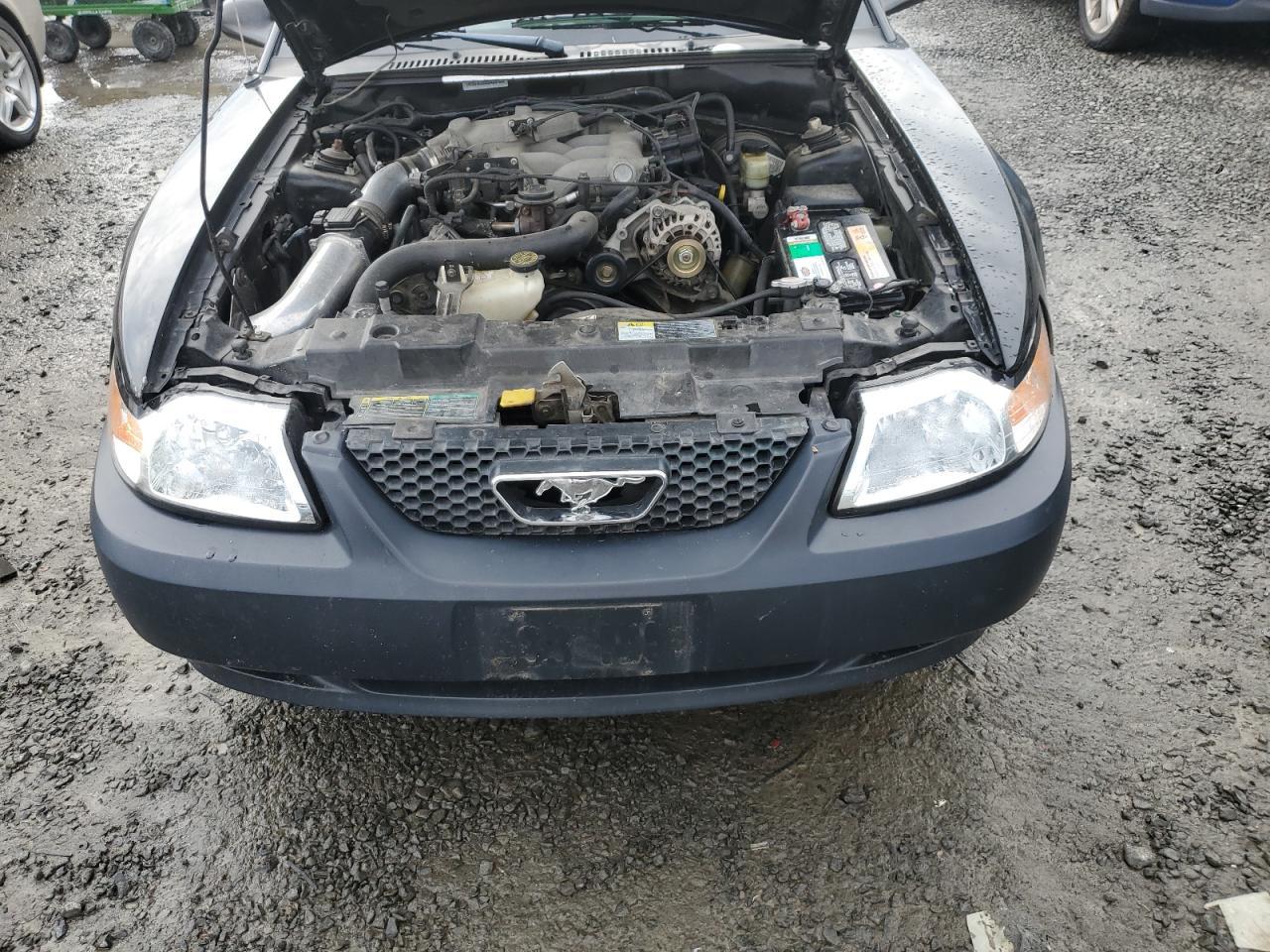 2004 FORD MUSTANG