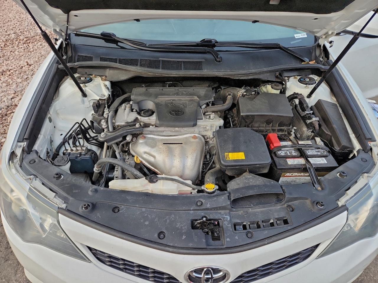 2014 TOYOTA CAMRY