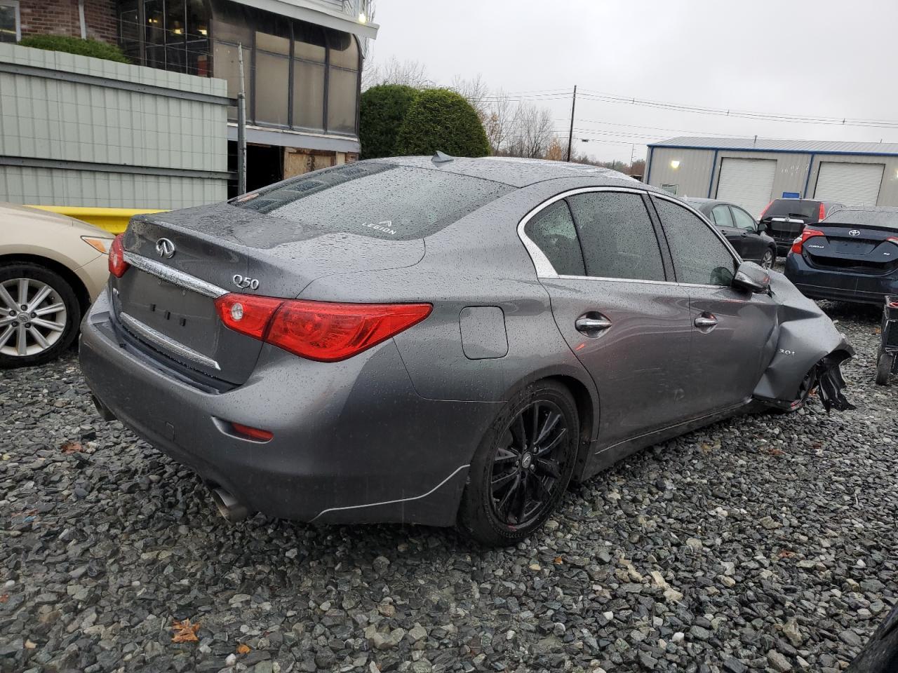 2016 INFINITI Q50