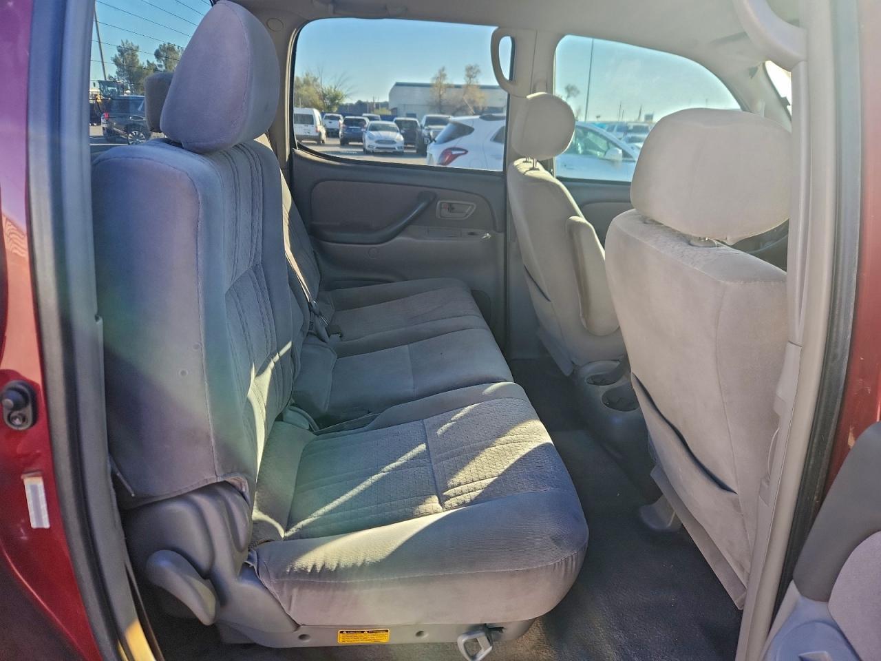 2004 TOYOTA TUNDRA