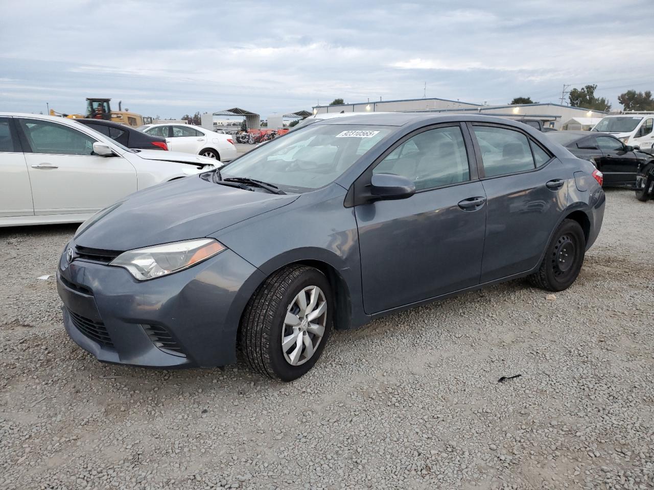 2015 TOYOTA COROLLA