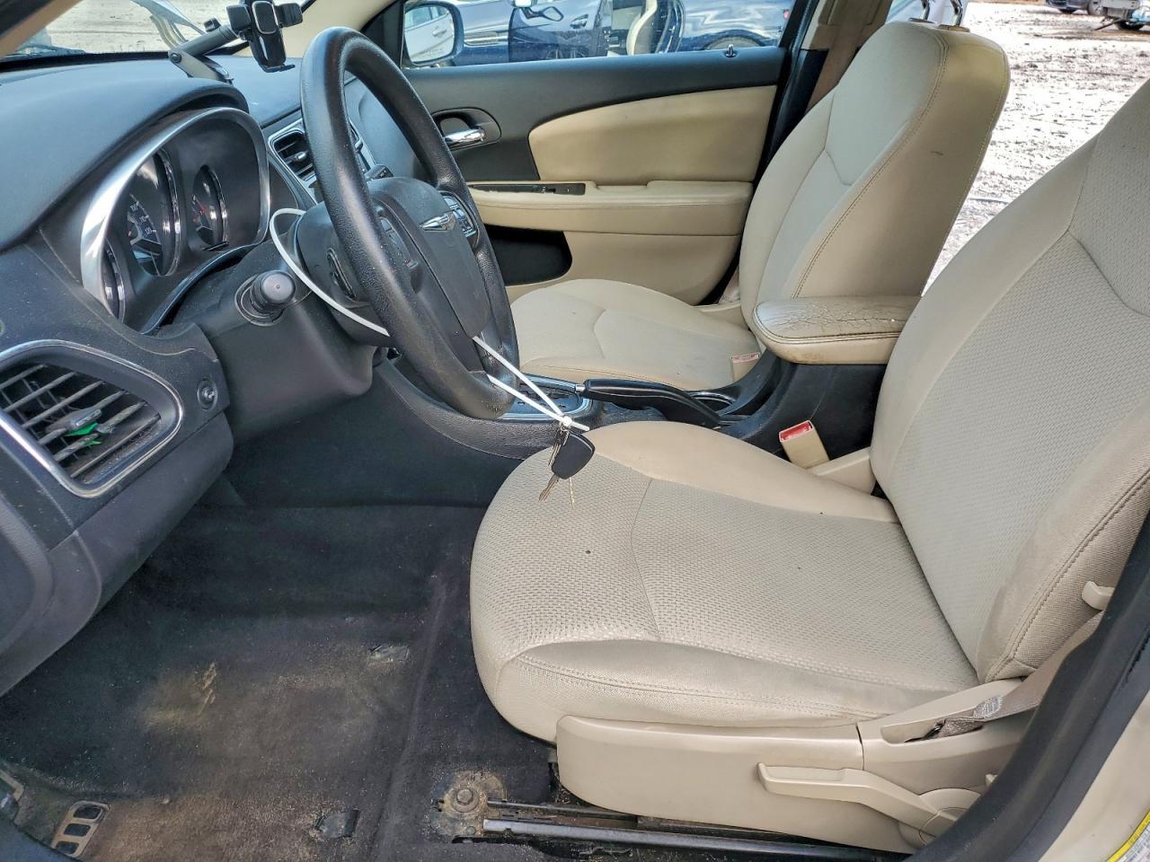 2014 CHRYSLER 200