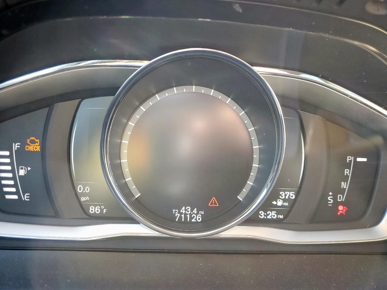2017 VOLVO XC60