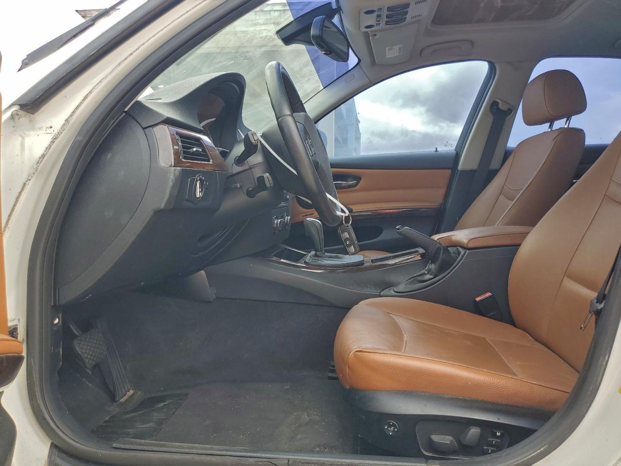 2011 BMW 3 SERIES