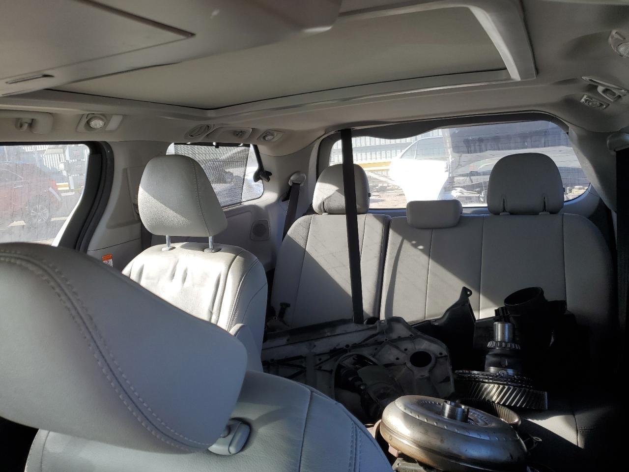 2017 TOYOTA SIENNA