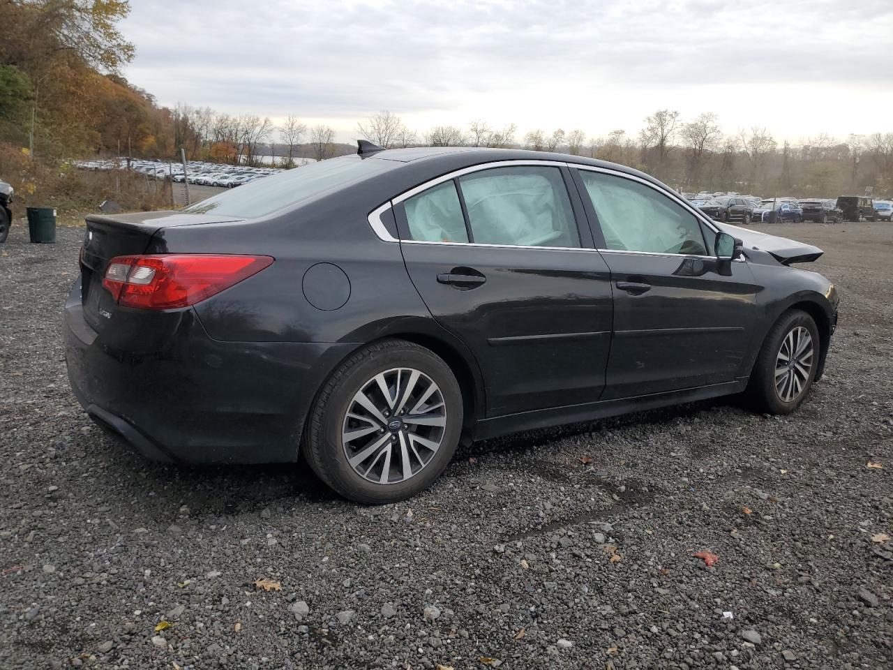 2018 SUBARU Legacy