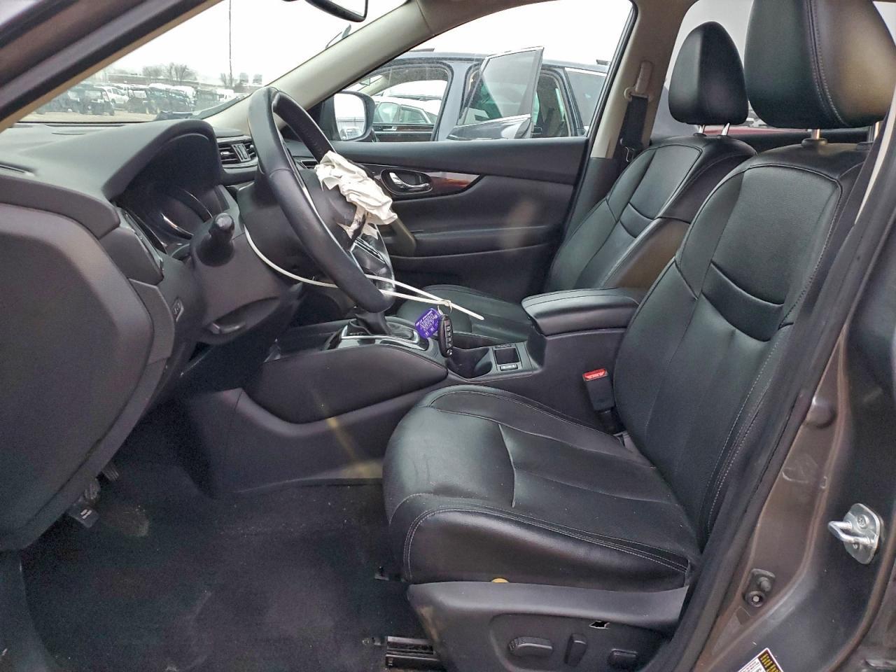 2017 NISSAN ROGUE