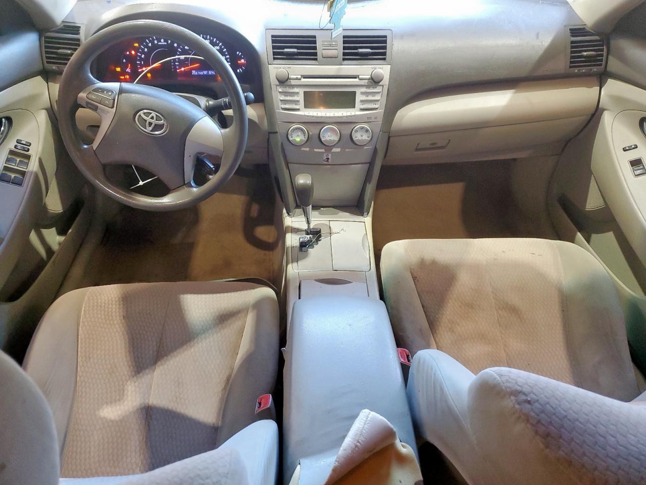 2011 TOYOTA CAMRY
