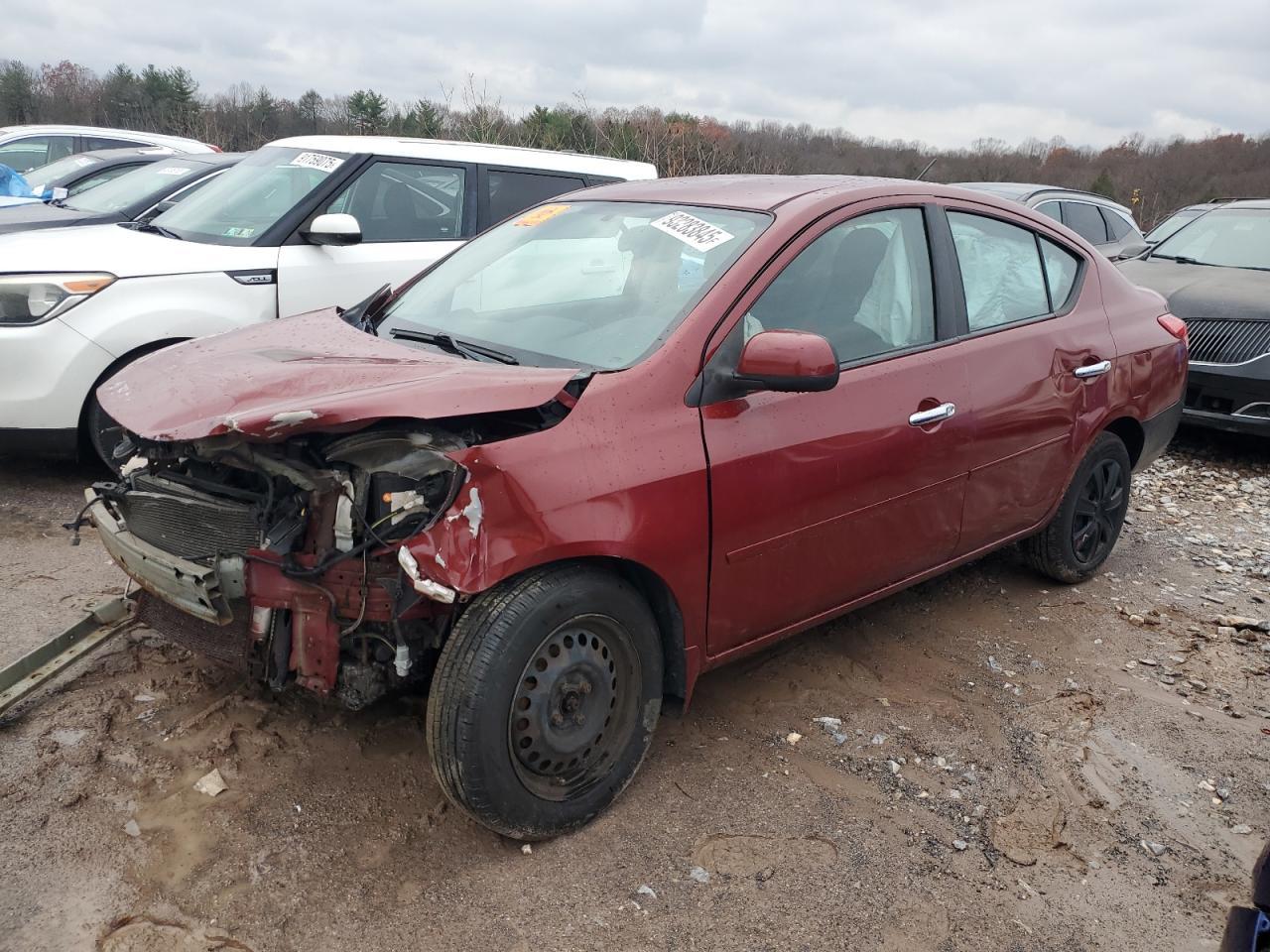 2012 NISSAN VERSA
