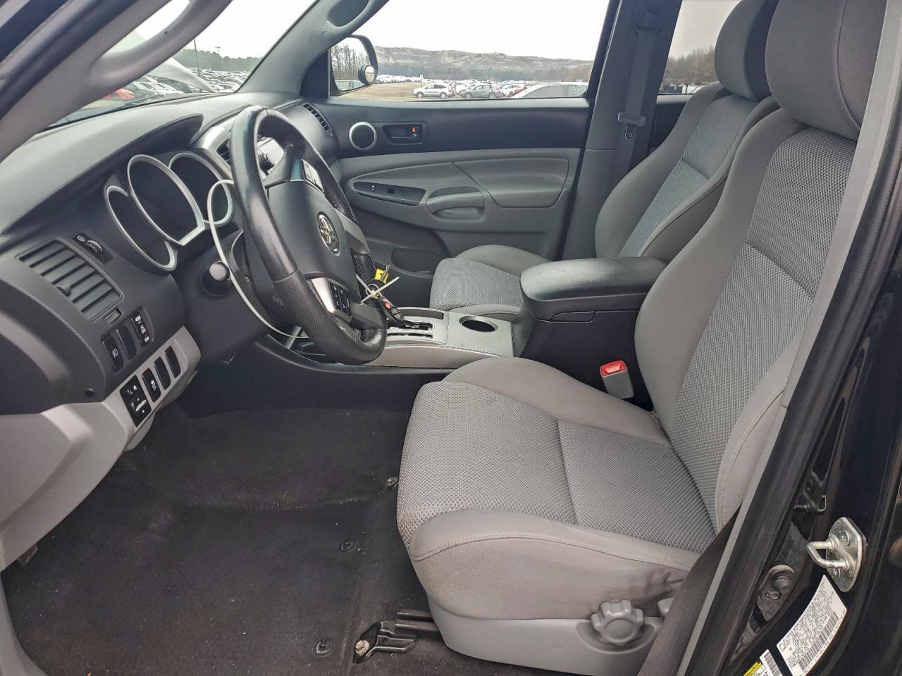 2012 TOYOTA TACOMA