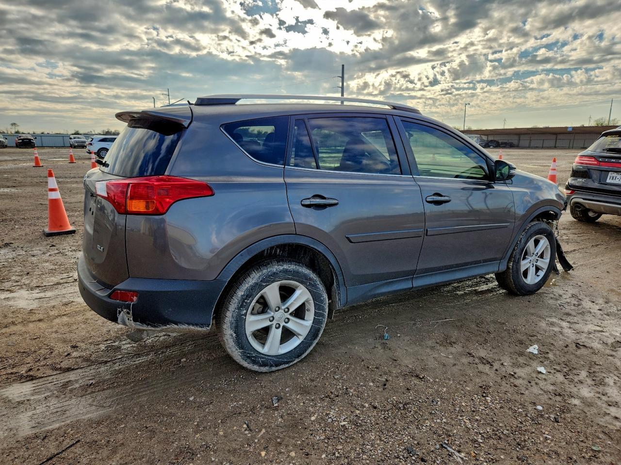 2013 TOYOTA RAV4