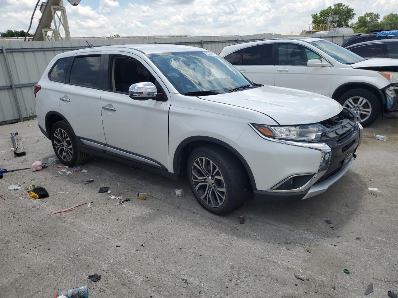 2016 MITSUBISHI outlander